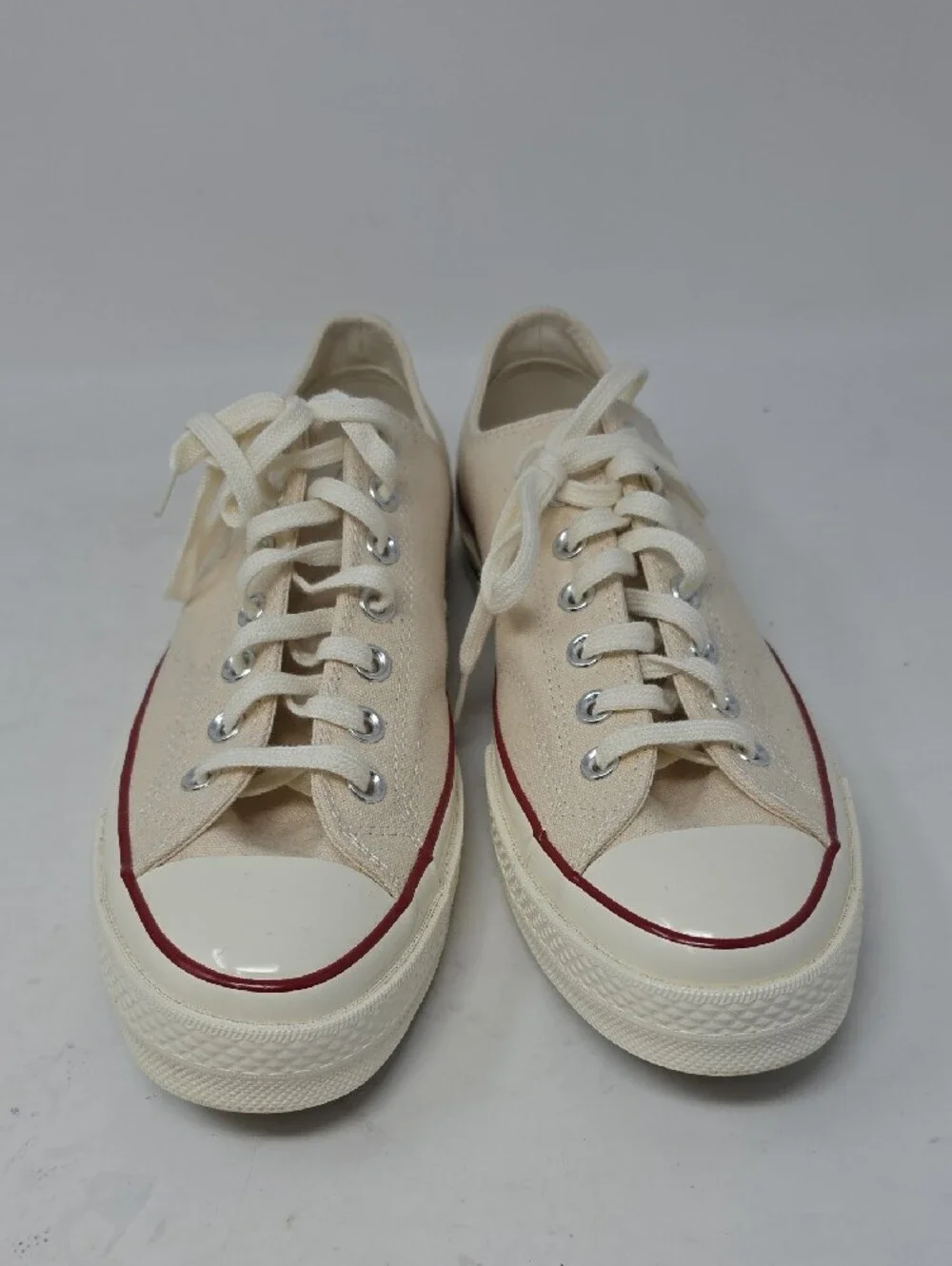 Converse comfortable low